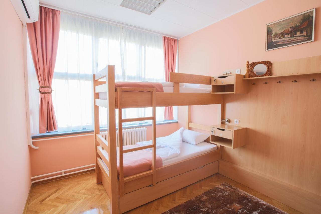 Hostel Amd Beograd Eksteriør billede